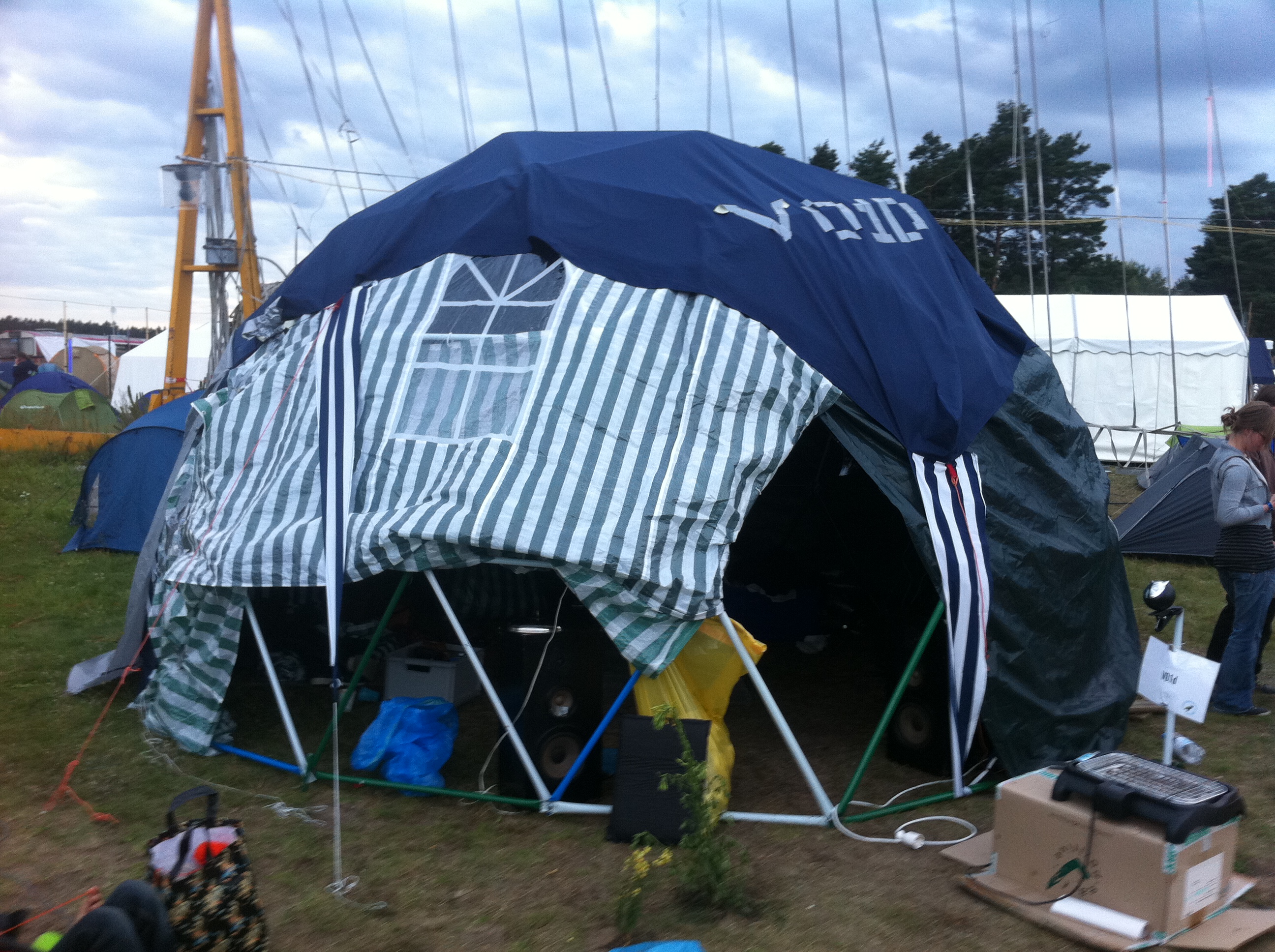 The dome the vo1d people build